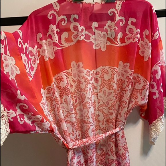 Boho Anthropologie “In Bloom” Silk Sheer Red & Pink🌺Floral & Lace Robe w/Belt - Picture 9 of 16